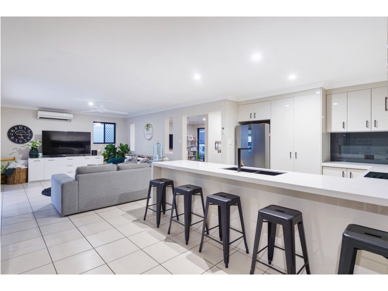 5 Summerlea Crescent, Ormeau QLD 4208