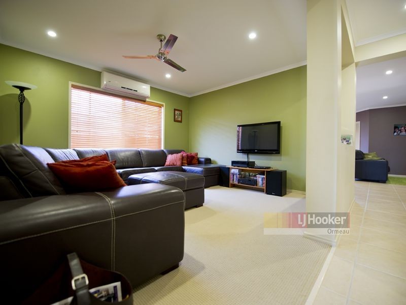 10 Penneshaw Crescent, Ormeau QLD 4208