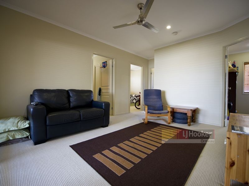 10 Penneshaw Crescent, Ormeau QLD 4208