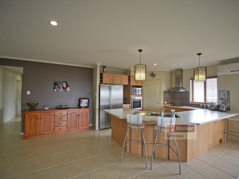 10 Penneshaw Crescent, Ormeau QLD 4208