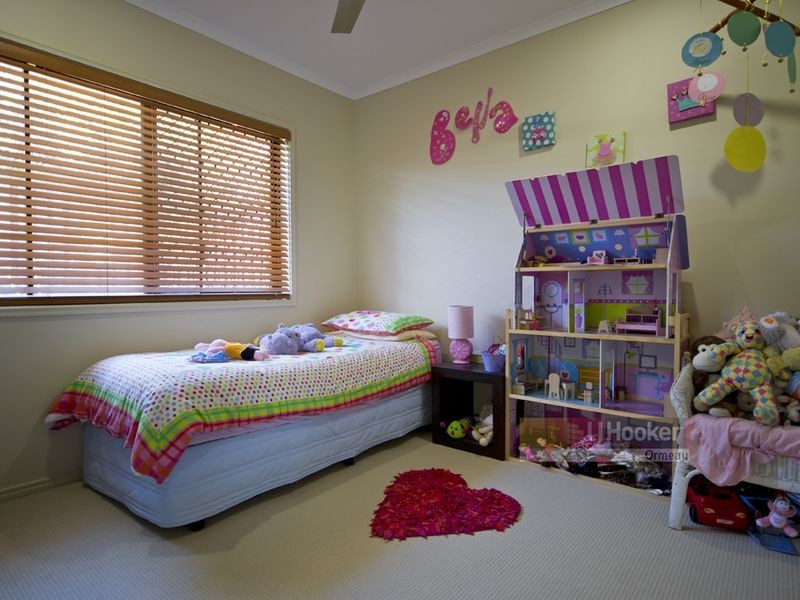 10 Penneshaw Crescent, Ormeau QLD 4208