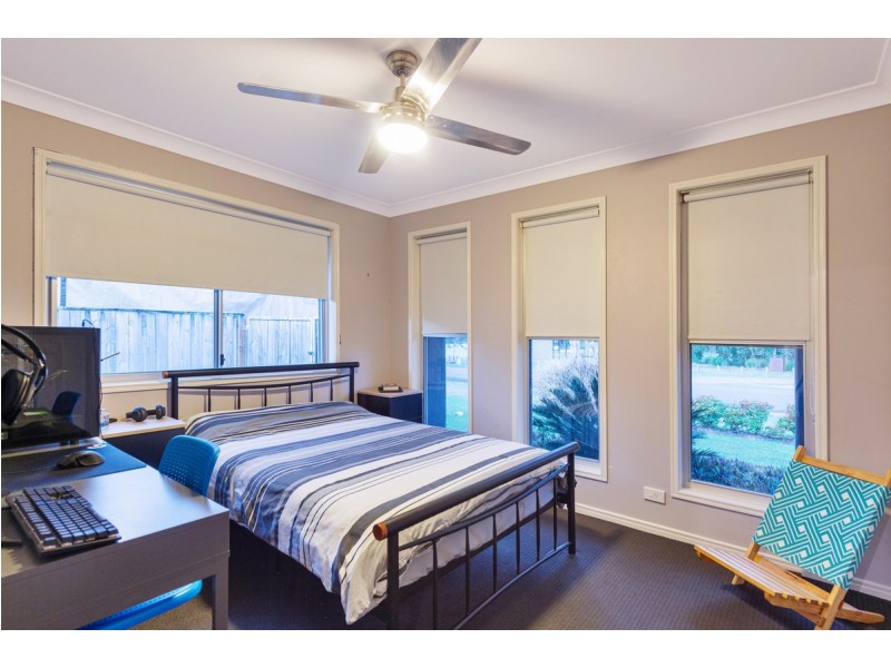 15 Pincally Crescent, Ormeau QLD 4208