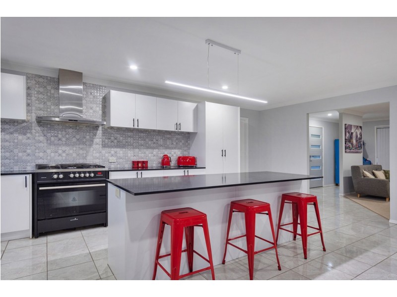 5 Boree Court, Ormeau QLD 4208