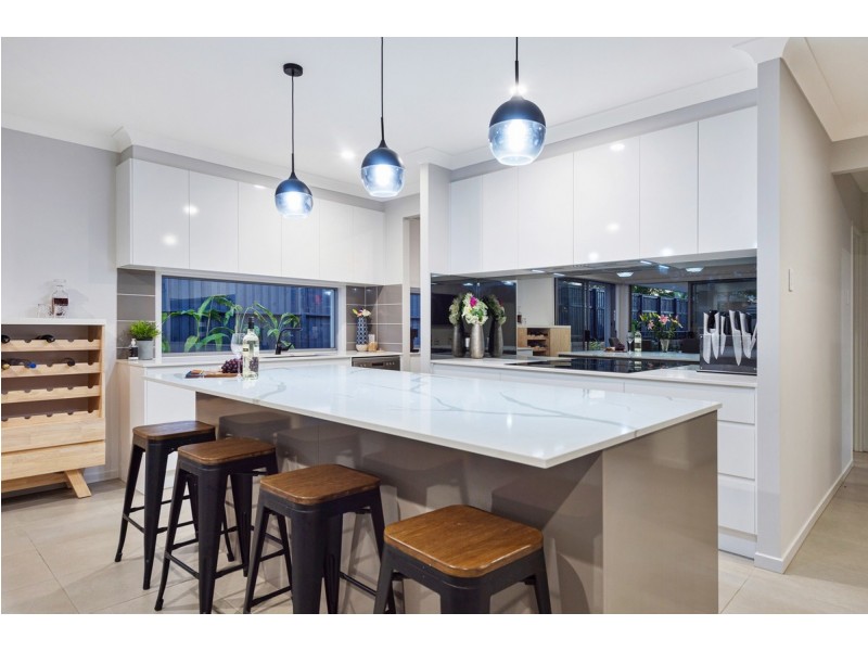 24 Gower Court, Pimpama QLD 4209
