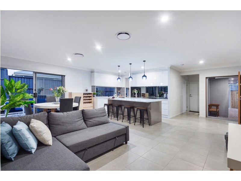 24 Gower Court, Pimpama QLD 4209