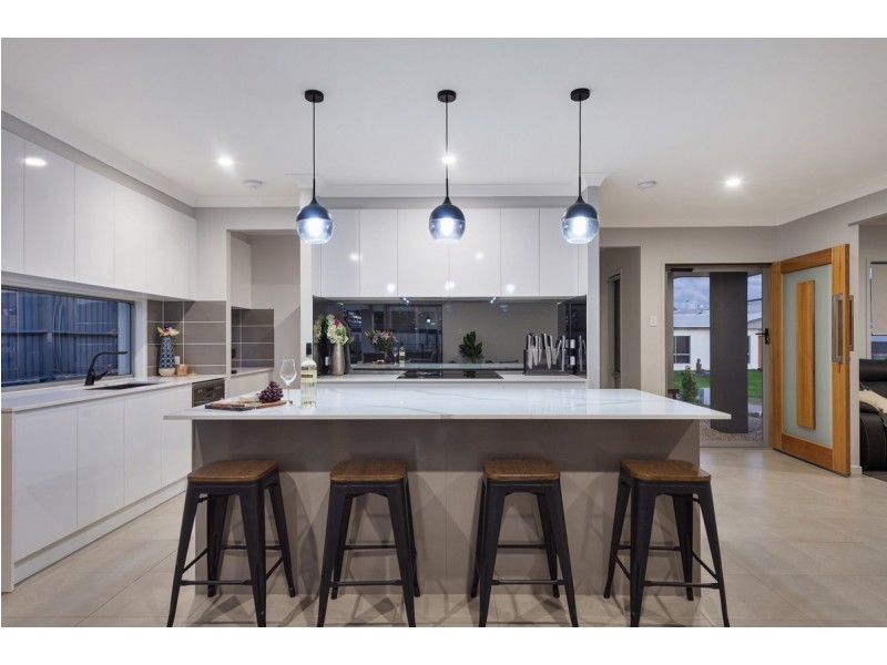 24 Gower Court, Pimpama QLD 4209
