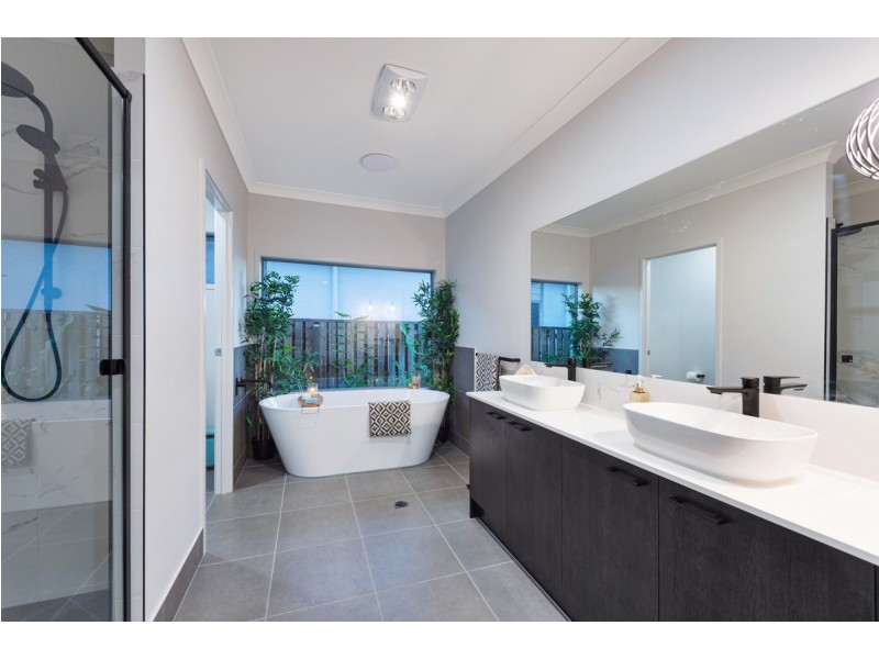 24 Gower Court, Pimpama QLD 4209