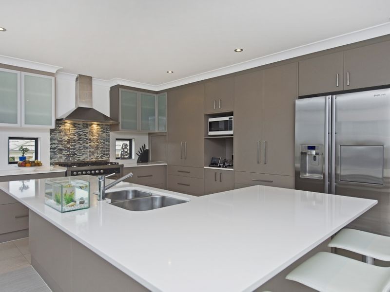 26 Yarwood Crescent, Ormeau Hills QLD 4208