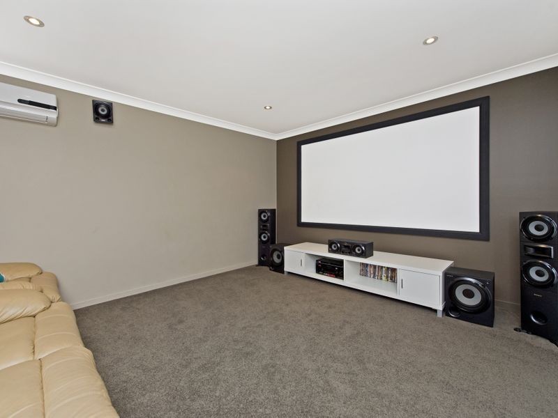 26 Yarwood Crescent, Ormeau Hills QLD 4208