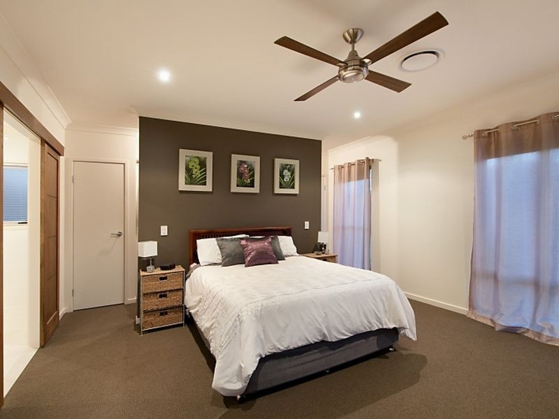 32 Peregrine Crescent, Coomera QLD 4209