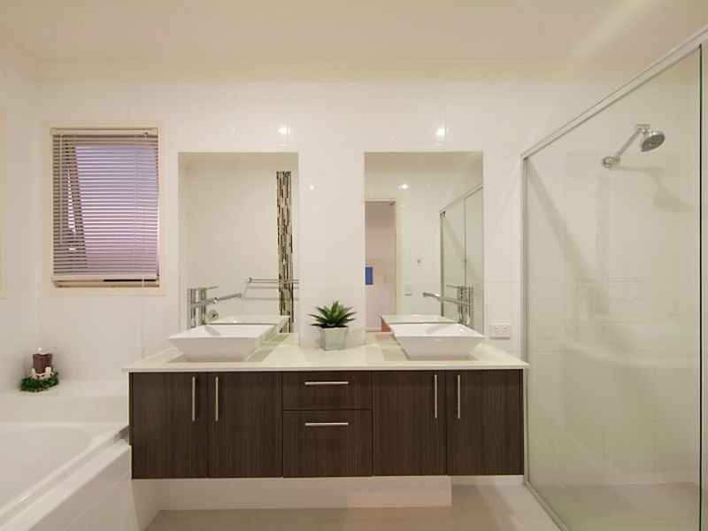 32 Peregrine Crescent, Coomera QLD 4209
