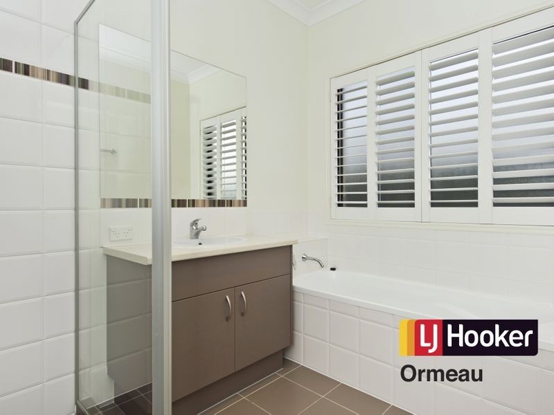 18 Katandra Crescent, Ormeau QLD 4208