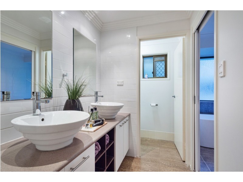 4 Cobradah Court, Pimpama QLD 4209