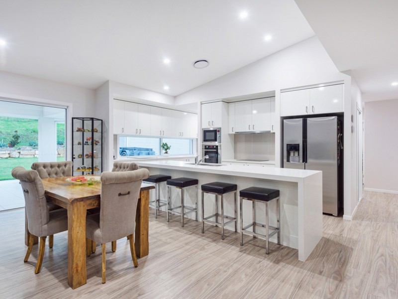 85 Montego Hills Drive, Kingsholme QLD 4208