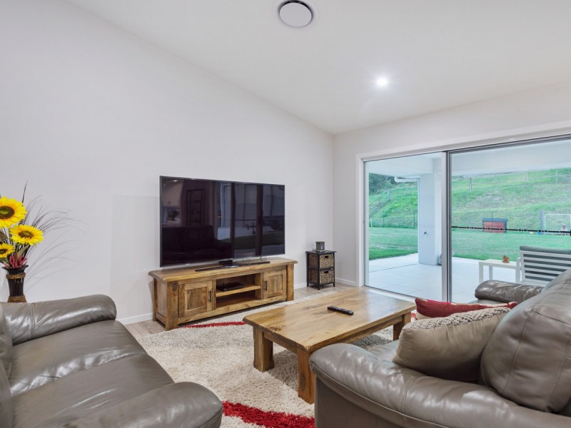 85 Montego Hills Drive, Kingsholme QLD 4208