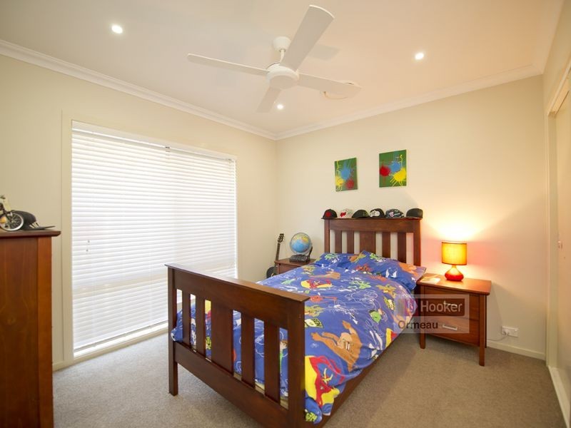 24 Penneshaw Crescent, Ormeau QLD 4208