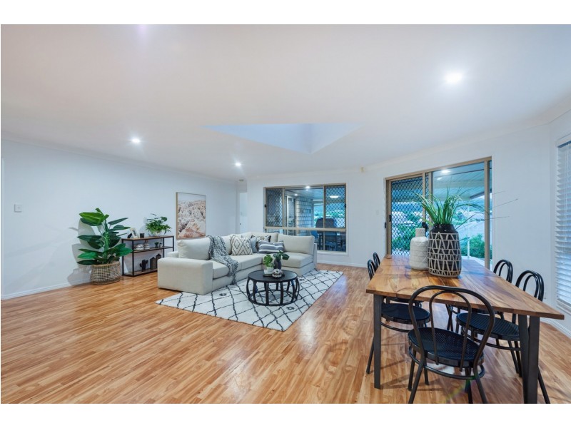 74 Ormeau Ridge Road, Ormeau Hills QLD 4208