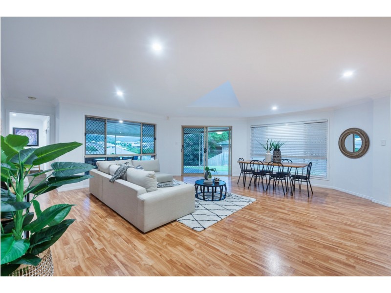 74 Ormeau Ridge Road, Ormeau Hills QLD 4208