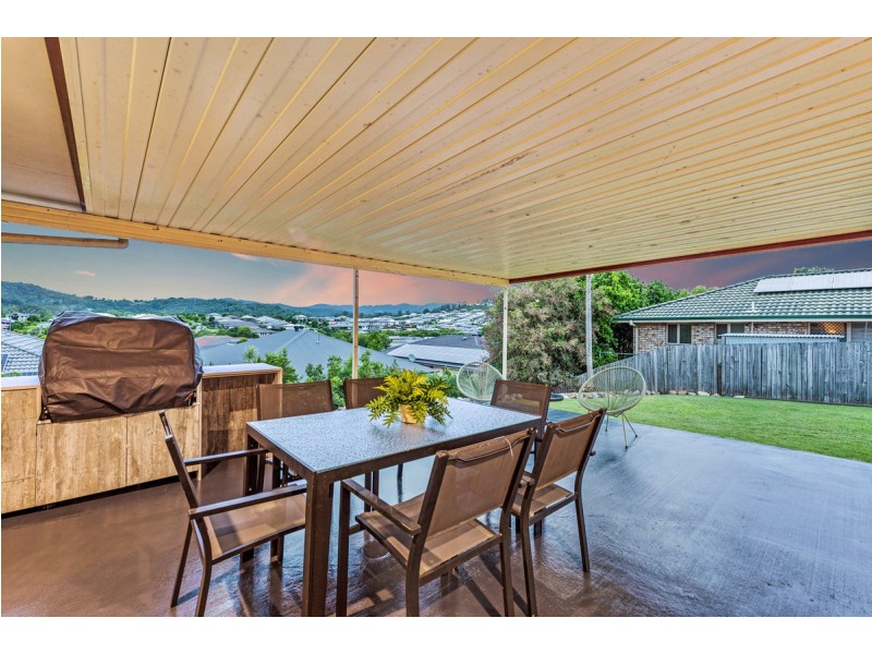 74 Ormeau Ridge Road, Ormeau Hills QLD 4208
