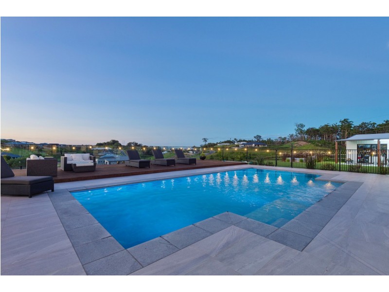 112 Montego Hills Drive, Kingsholme QLD 4208