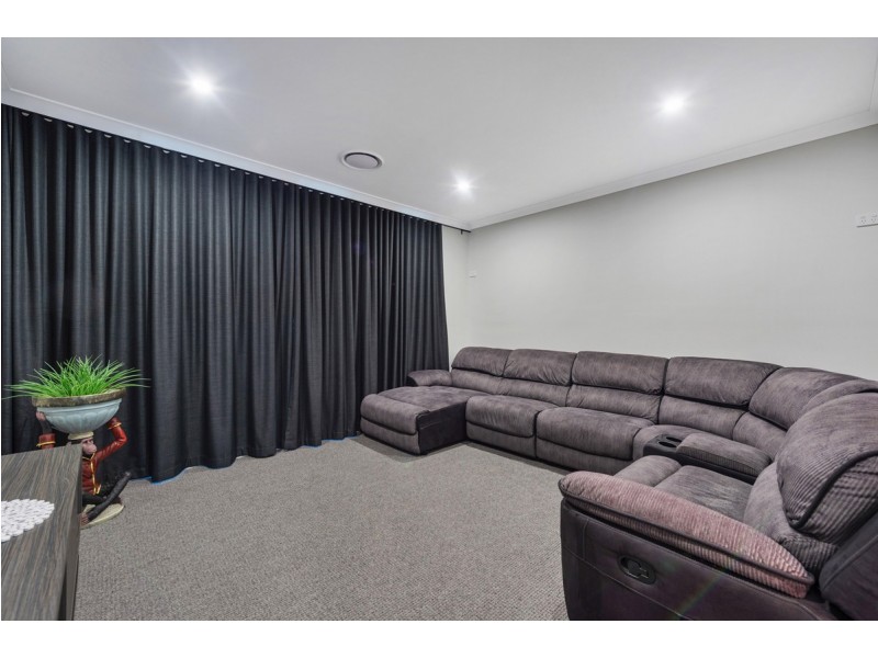 112 Montego Hills Drive, Kingsholme QLD 4208