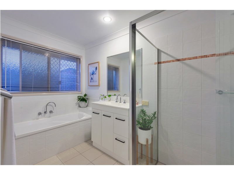 118 Halfway Drive, Ormeau QLD 4208