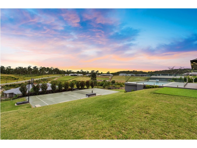 68 Montego Hills Drive, Kingsholme QLD 4208