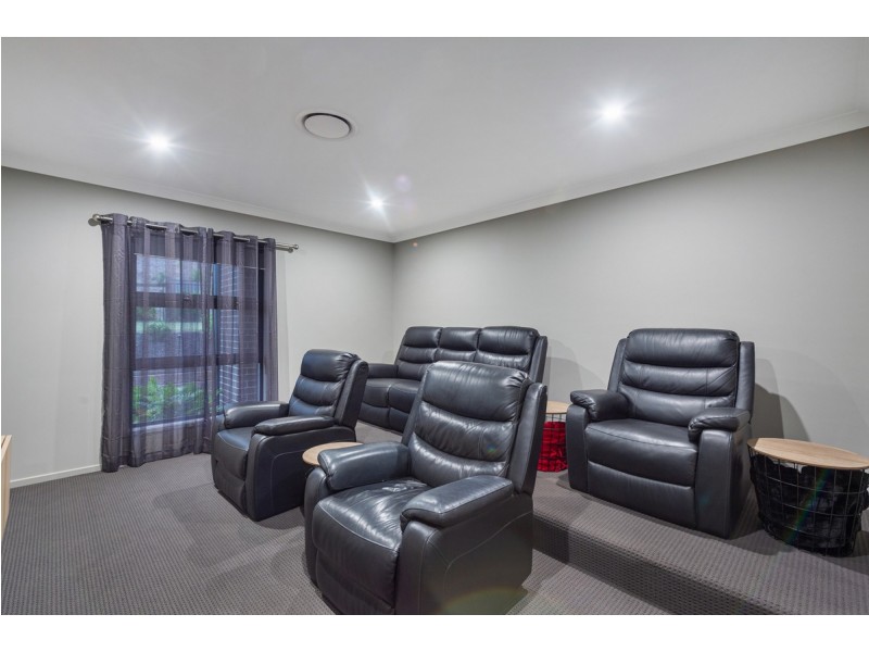 68 Montego Hills Drive, Kingsholme QLD 4208