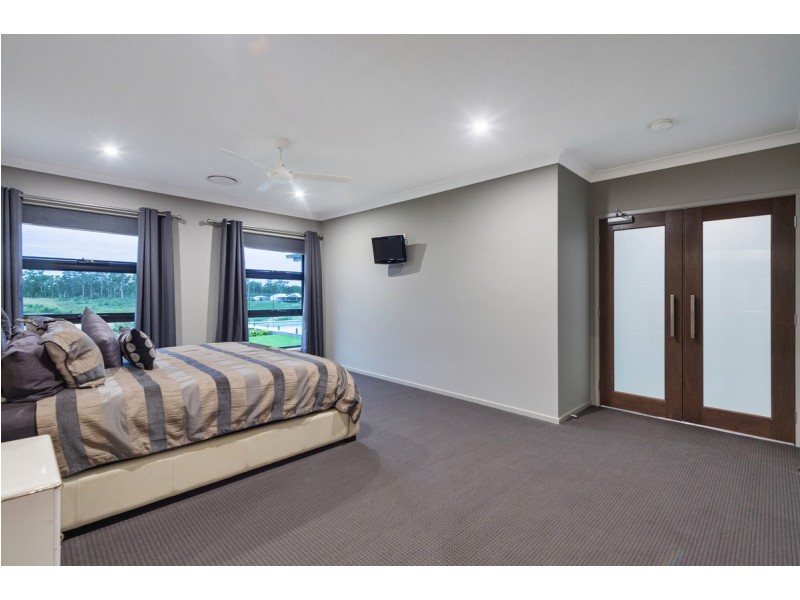 68 Montego Hills Drive, Kingsholme QLD 4208