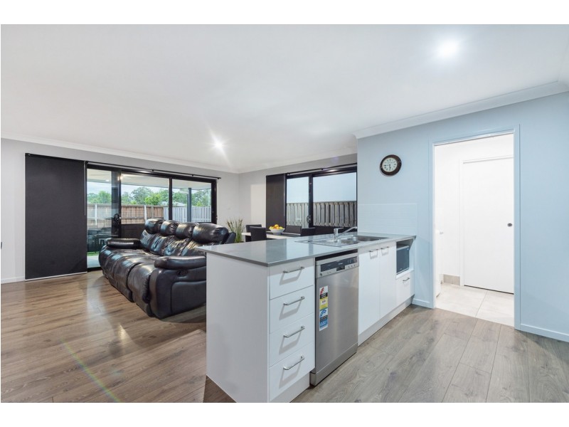 13 Moorinya Circuit, Pimpama QLD 4209