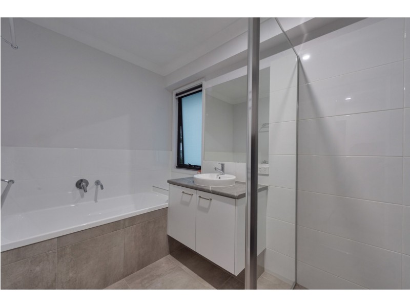 13 Moorinya Circuit, Pimpama QLD 4209