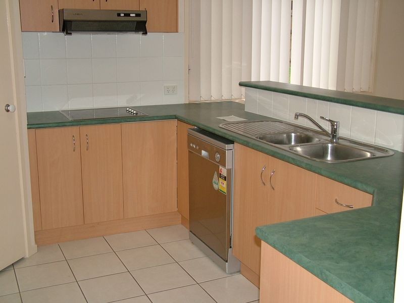 2 Chester Cls, Ormeau QLD 4208