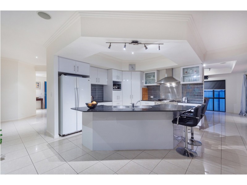 84 Halfway Drive, Ormeau QLD 4208