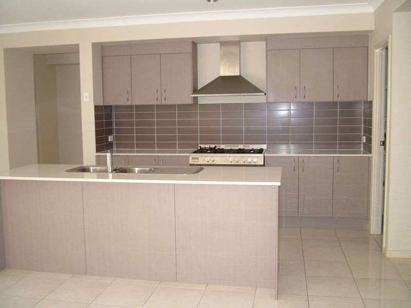 42 Hazelmere Cres, Ormeau QLD 4208