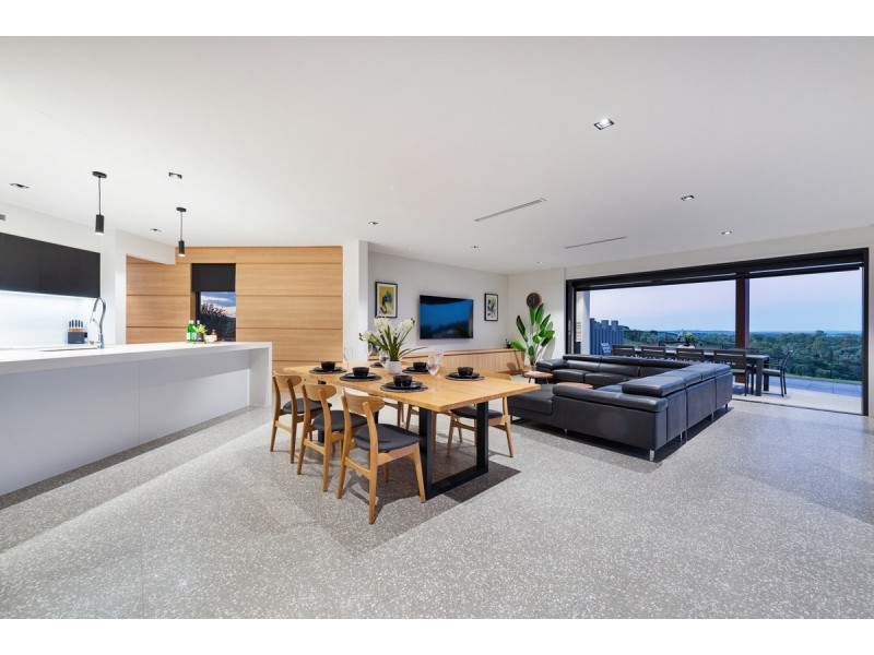 65 Montego Hills Drive, Kingsholme QLD 4208