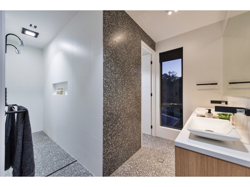 65 Montego Hills Drive, Kingsholme QLD 4208