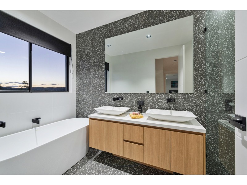 65 Montego Hills Drive, Kingsholme QLD 4208