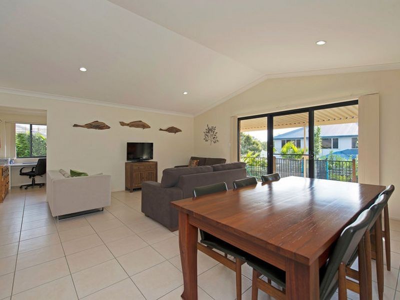 17 Jasmine Circuit, Ormeau QLD 4208