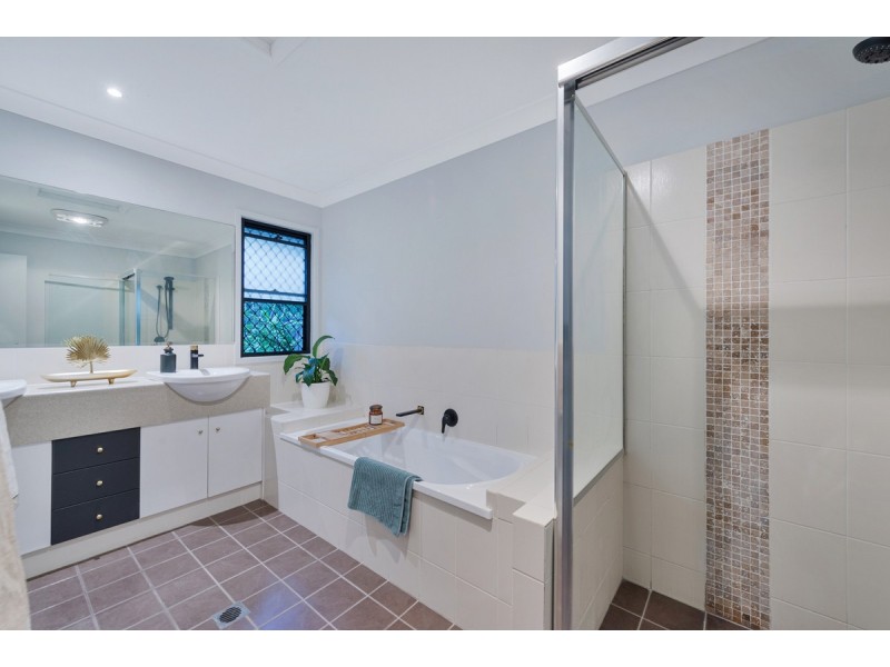 1 Maidenwell Road, Ormeau QLD 4208