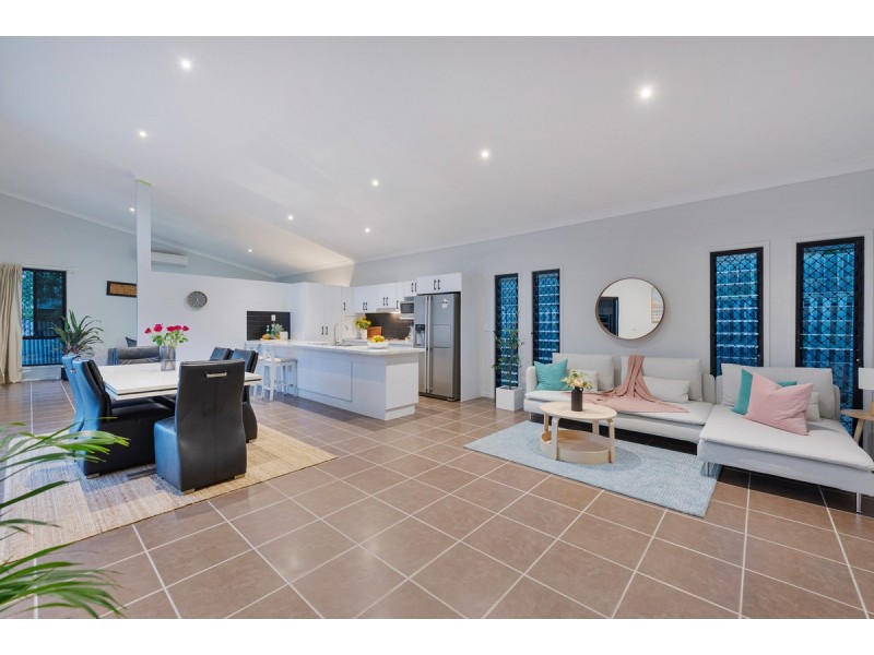 1 Maidenwell Road, Ormeau QLD 4208