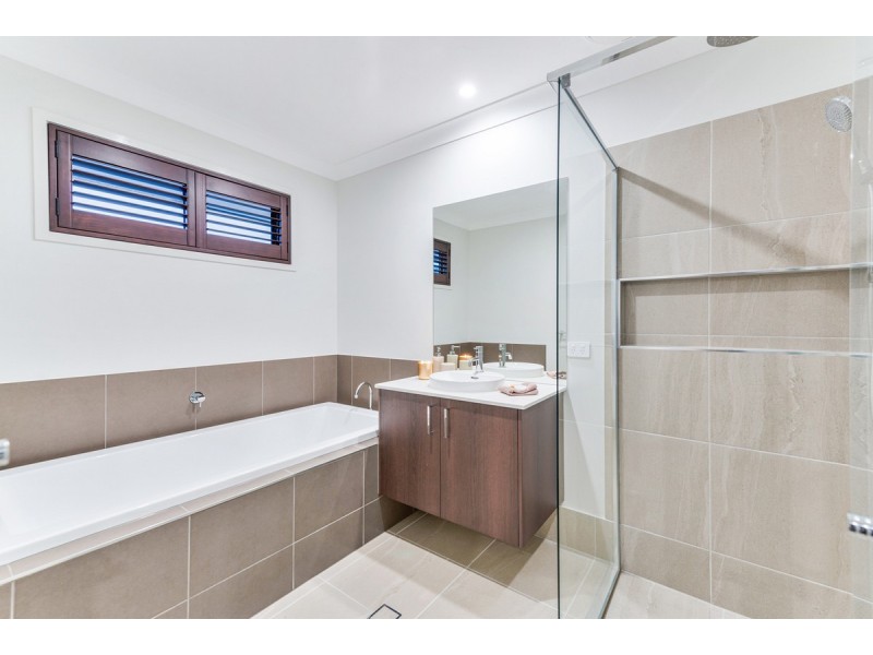 66 Countryview Street, Kingsholme QLD 4208