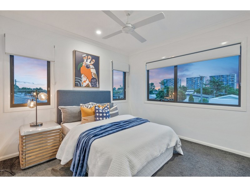 2 Mulkarra Street, Biggera Waters QLD 4216