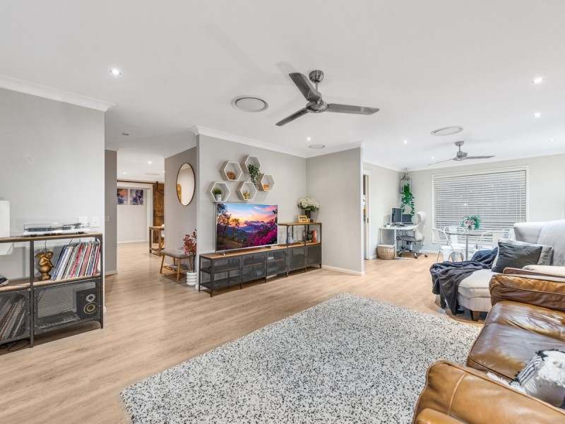 3 Phipps Place, Ormeau QLD 4208