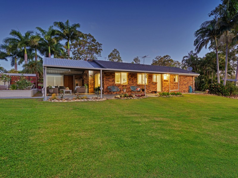 3 Phipps Place, Ormeau QLD 4208