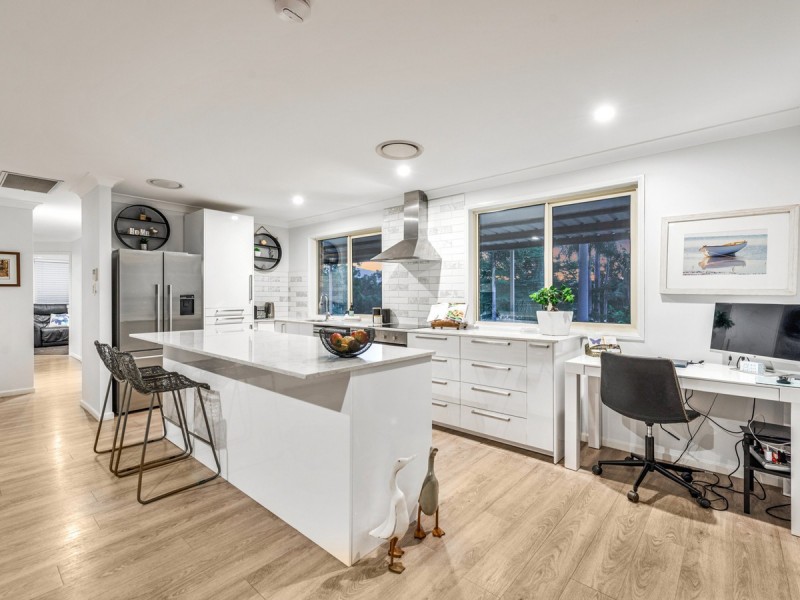 3 Phipps Place, Ormeau QLD 4208