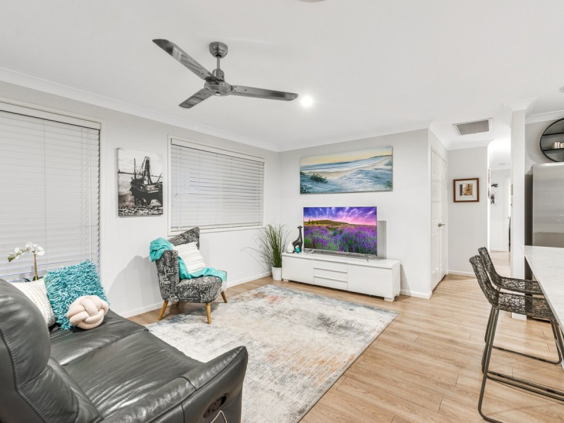 3 Phipps Place, Ormeau QLD 4208