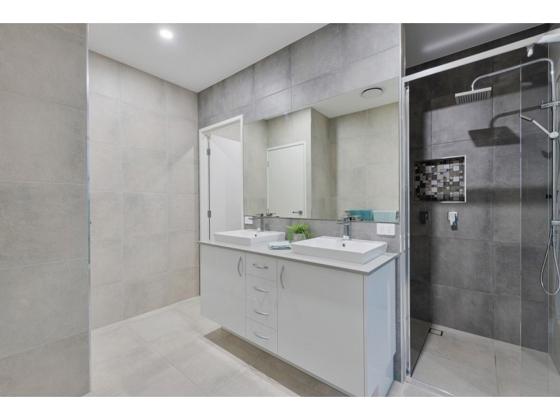 19 Stockman Street, Kingsholme QLD 4208