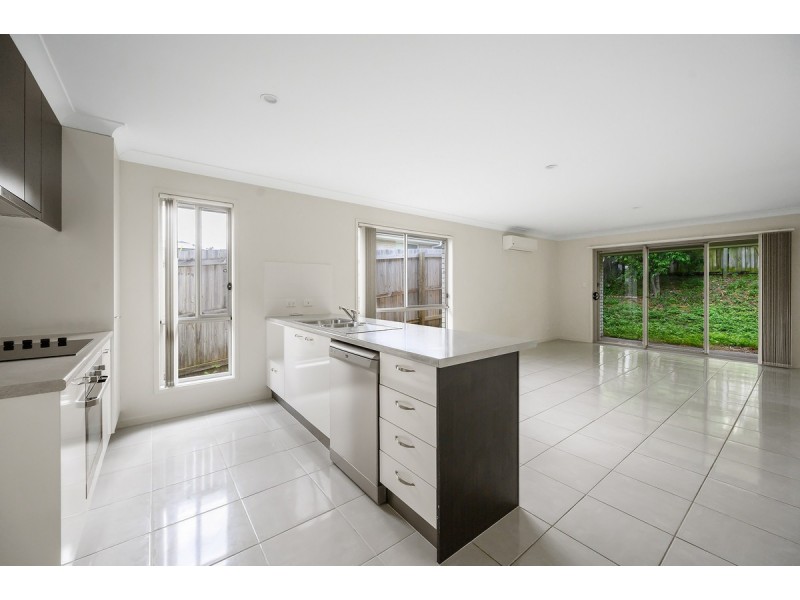 1 & 2/29 Custodian Crescent, Ormeau QLD 4208