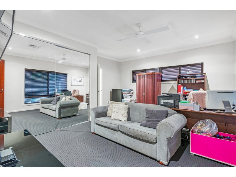 15 Rosabrook Crescent, Ormeau QLD 4208