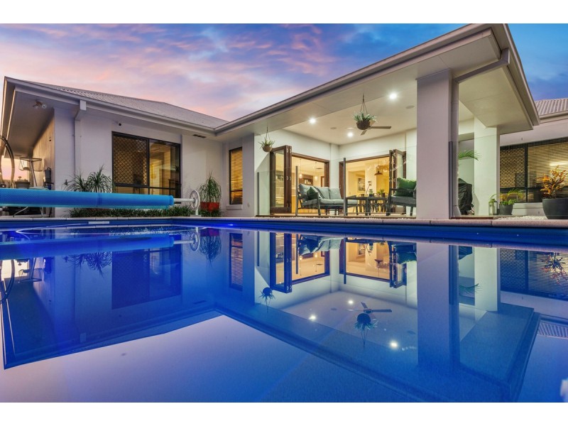 15 Rosabrook Crescent, Ormeau QLD 4208